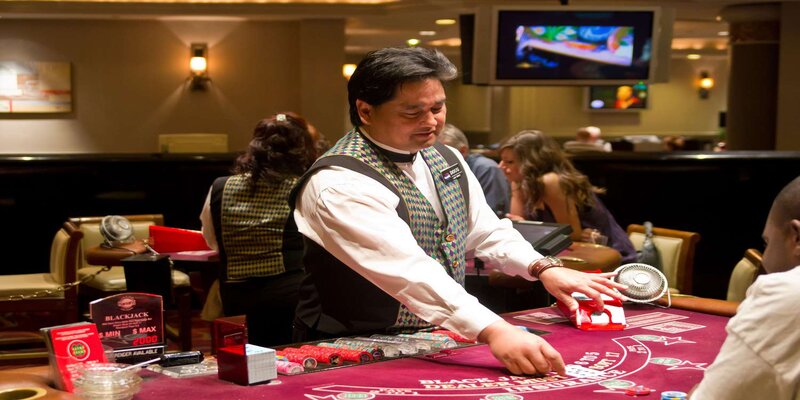 Kỹ năng cần có để trở thành Croupier